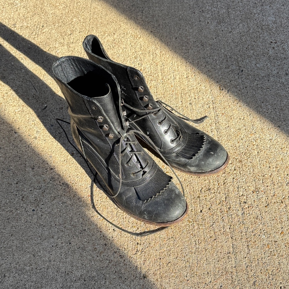 Vintage Western Black Leather Women’s Boots